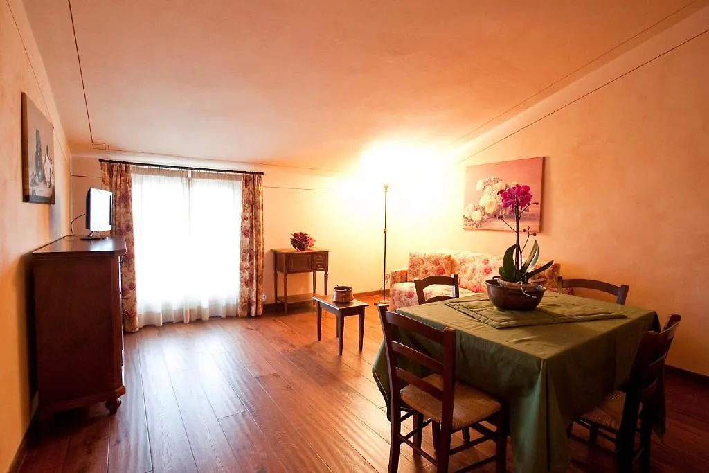 Residenza Palazzo Saloni Aparthotel Montalcino 3*,  Italy
