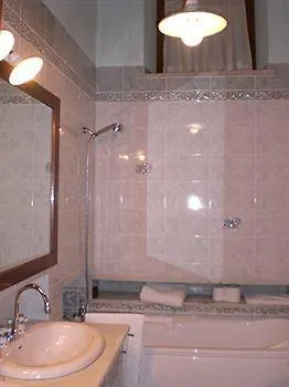 Aparthotel Residenza Palazzo Saloni Montalcino Italia