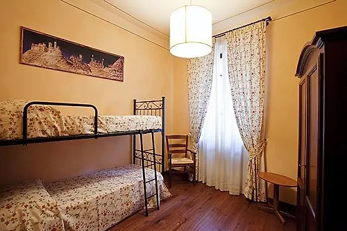 Residenza Palazzo Saloni Aparthotel Montalcino 3*,  Italien